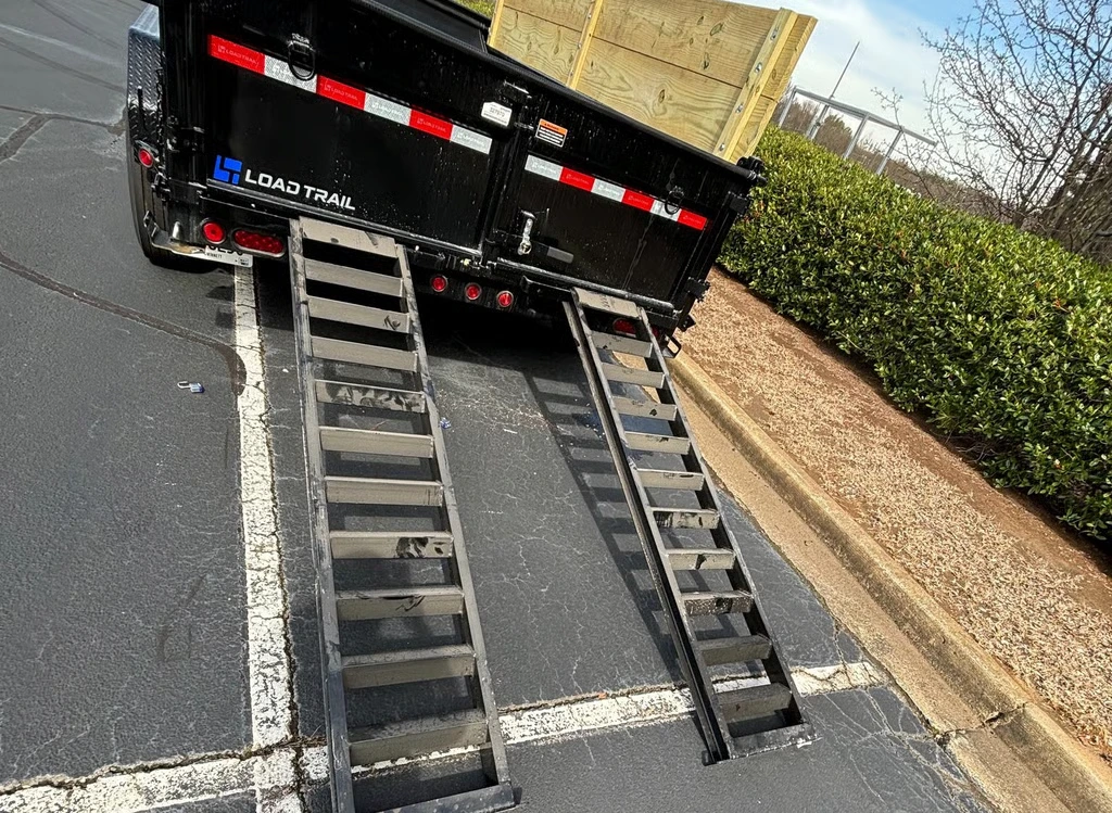 Load Trail dump trailer detail